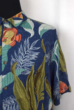 Load image into Gallery viewer, Fish Print Hawaiian Shirt
