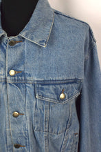 Load image into Gallery viewer, Wrangler Hero Brand Denim Jacket

