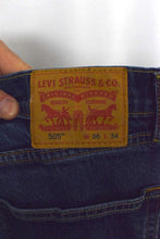 Load image into Gallery viewer, Levi Strauss &amp; Co. Brand 505 Jeans
