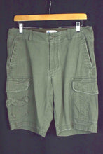 Load image into Gallery viewer, Green Cargo Shorts
