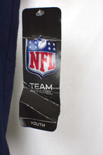 Load image into Gallery viewer, DEADSTOCK Youth Sized New England Patriots NFL T-shirt
