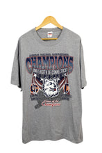 Load image into Gallery viewer, 2004 University of Connecticut Huskies T-shirt
