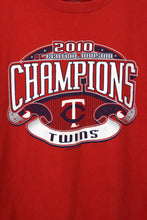 Load image into Gallery viewer, 2010 Minnesota Twins MLB T-shirt

