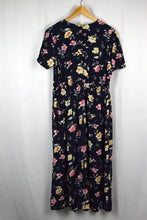 Load image into Gallery viewer, Navy Floral Print Dress
