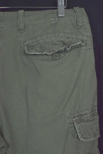 Load image into Gallery viewer, Green Cargo Shorts
