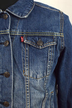 Load image into Gallery viewer, Levis Brand Dark Blue Denim Jacket
