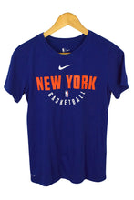 Load image into Gallery viewer, New York Knicks NBA T-shirt
