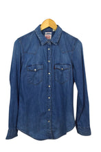 Load image into Gallery viewer, Levi's Brand Denim Shirt
