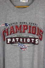 Load image into Gallery viewer, 2002 New England Patriots NFL Champions T-shirt
