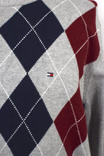 Load image into Gallery viewer, Tommy Hilfiger Brand Knitted Jumper
