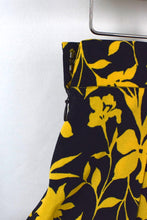 Load image into Gallery viewer, Reworked Daffodil Print Skirt
