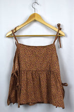 Load image into Gallery viewer, Floral Print Babydoll Top
