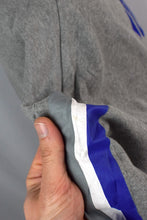 Load image into Gallery viewer, Toronto Maple Leafs NHL Sweatshirt
