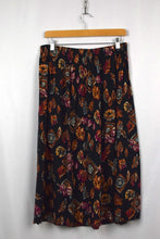 Load image into Gallery viewer, 90s Sag Harbor Brand Floral Print Skirt
