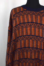 Load image into Gallery viewer, Abstract Knitted Jumper
