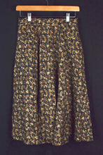 Load image into Gallery viewer, Lyon Brand Paisley Print Skirt
