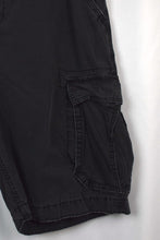 Load image into Gallery viewer, American Eagle Brand Cargo Shorts
