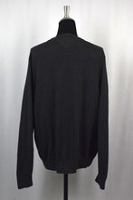 Load image into Gallery viewer, Tommy Hilfiger Brand V-neck Jumper
