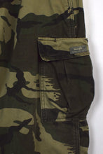 Load image into Gallery viewer, Wrangler Brand Camoflage Cargo Pants
