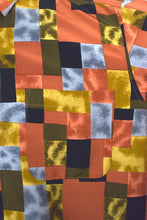 Load image into Gallery viewer, Multiple Shape Print Shirt
