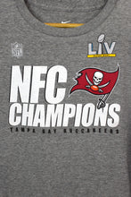 Load image into Gallery viewer, Tampa Bay Buccaneers NFL T-shirt
