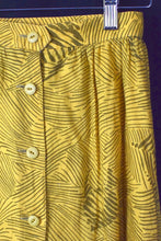 Load image into Gallery viewer, Yellow Abstract Fish Print Skirt
