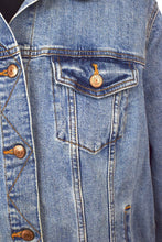 Load image into Gallery viewer, Ladies Old Navy Brand Denim Jacket
