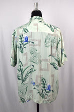 Load image into Gallery viewer, Leaf Print Shirt
