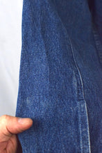 Load image into Gallery viewer, 2001 Walt Disney World Denim Jacket
