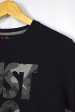 Load image into Gallery viewer, Nike Just Do It T-shirt
