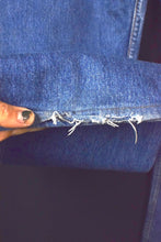 Load image into Gallery viewer, Levi Strauss Brand 501 Jeans
