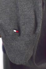 Load image into Gallery viewer, Tommy Hilfiger Brand Knitted Jumper

