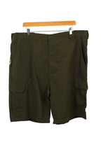 Load image into Gallery viewer, Green Wrangler Brand Cargo Shorts
