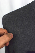 Load image into Gallery viewer, Tommy Hilfiger Brand Knitted Jumper
