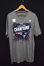 Load image into Gallery viewer, DEADSTOCK 2019 New England Patriots NFL Champions T-shirt
