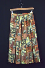 Load image into Gallery viewer, Sketch Print Skirt
