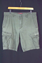 Load image into Gallery viewer, Union Bay Brand Cargo Shorts
