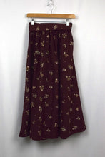 Load image into Gallery viewer, Reworked Floral Print Skirt

