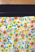 Load image into Gallery viewer, Floral Print Skirt
