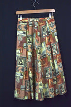 Load image into Gallery viewer, Sketch Print Skirt
