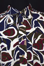Load image into Gallery viewer, Abstract Print Shirt

