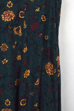 Load image into Gallery viewer, Green Floral Print Skirt

