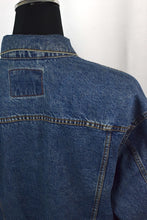 Load image into Gallery viewer, Levi Strauss Brand Denim Jacket
