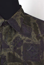 Load image into Gallery viewer, Abstract Print Shirt
