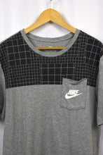 Load image into Gallery viewer, Grey Nike T-shirt
