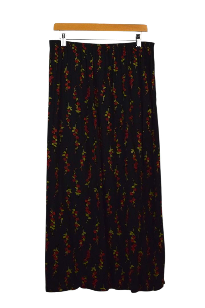 Black and Red Floral Print Skirt