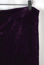 Load image into Gallery viewer, Notation Brand Purple Velvet Skirt
