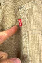 Load image into Gallery viewer, Levi&#39;s Brand 505 Corduroy Pants
