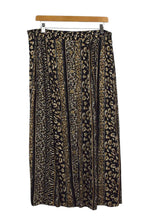 Load image into Gallery viewer, Animal Print Skirt
