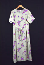 Load image into Gallery viewer, 80s/90s Floral Print Dress
